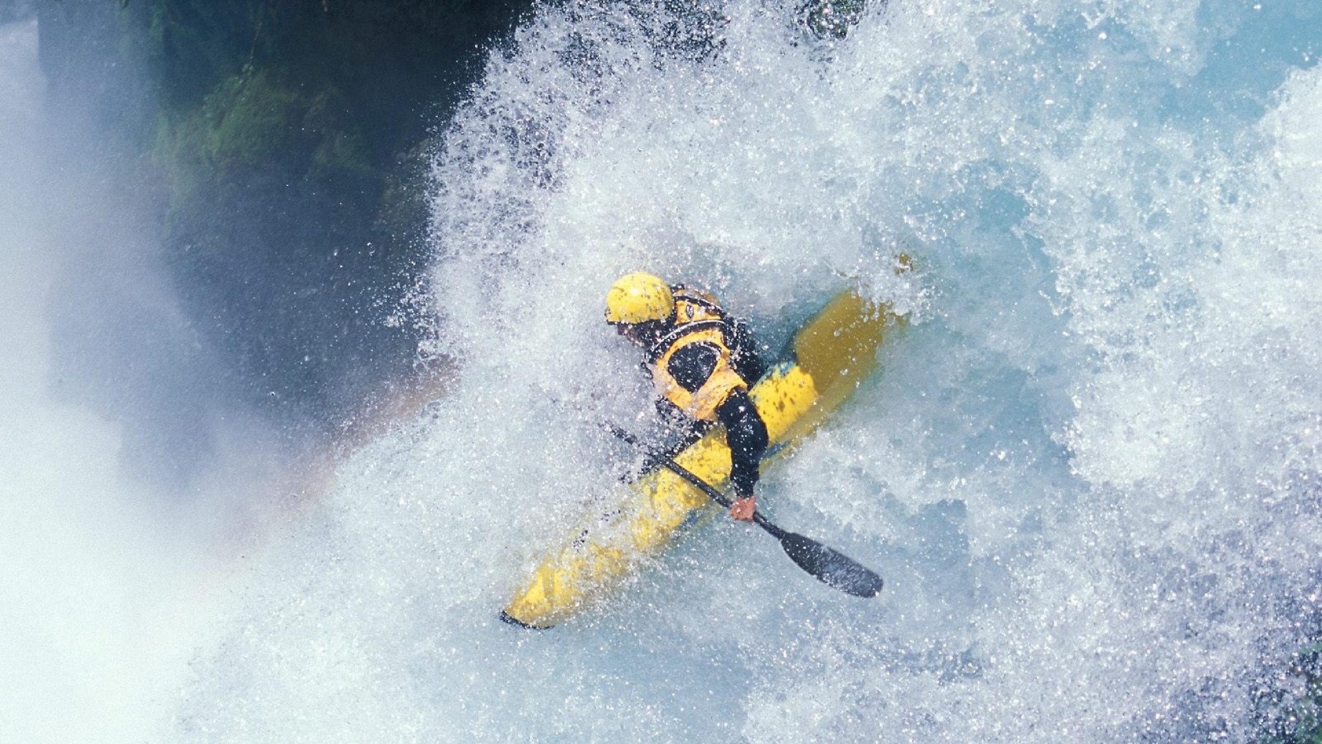 使命召唤（COD）电竞超级杯火力全开，枪战对决激烈，使命召唤电竞选手培训